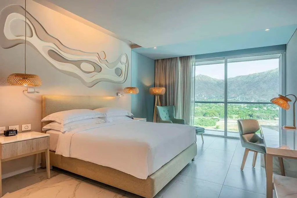 Отель Hilton Santa Marta