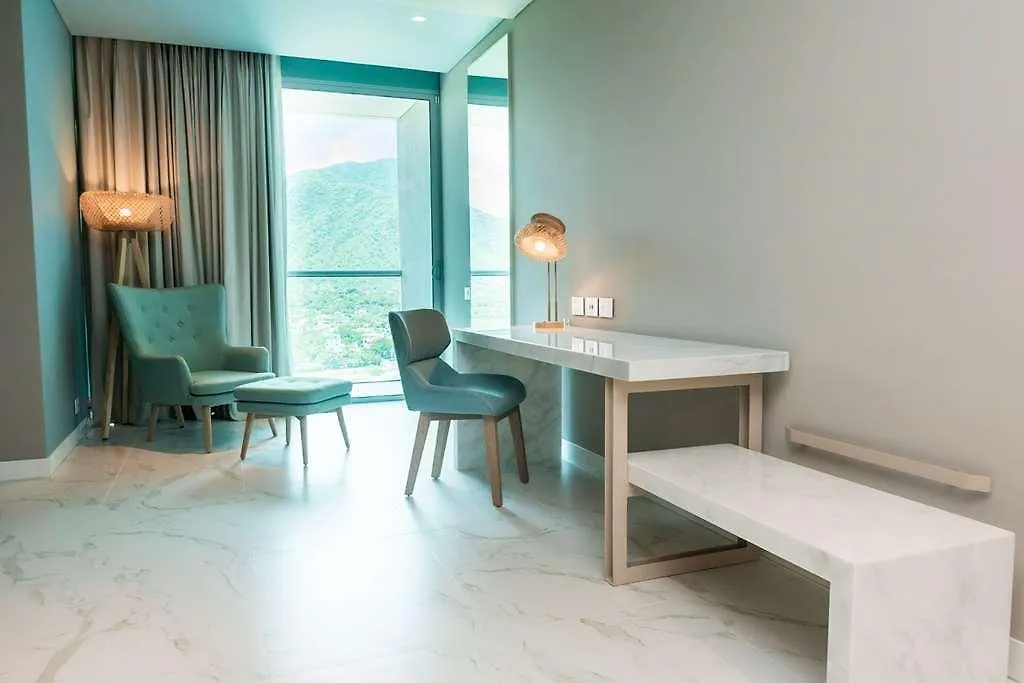 Отель Hilton Santa Marta  Санта-Марта