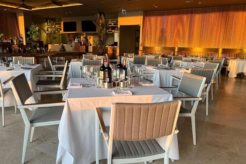 Отель Hilton Santa Marta